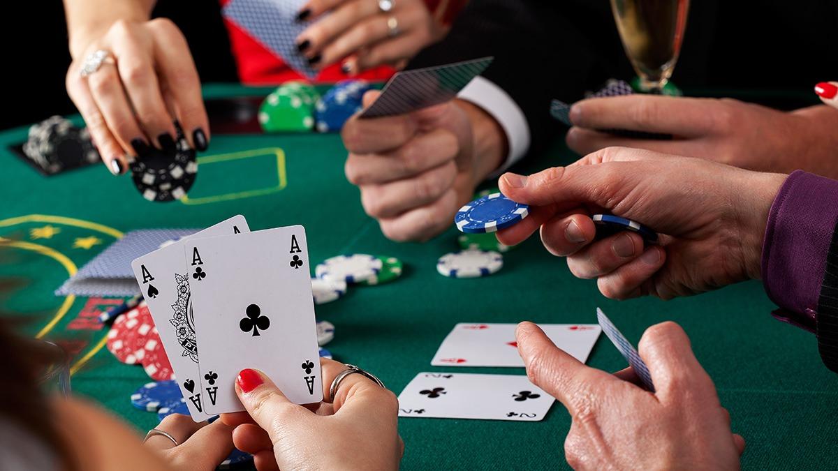 Types of online poker bonuses